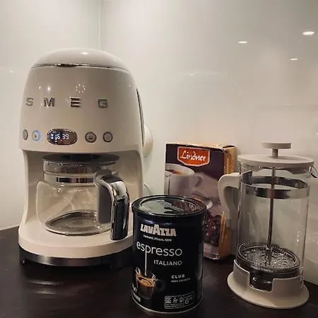 Apartment Cozy In The Center- Contactless Self Check In *